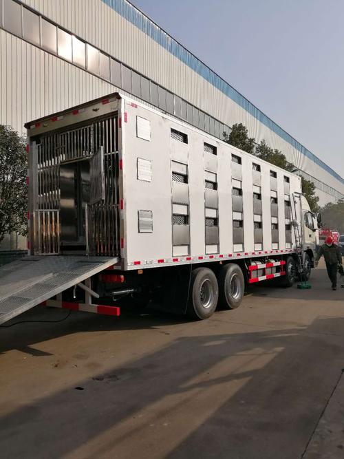 啥是佩奇？程力活禽運輸車生產廠家告訴您吸污車知識